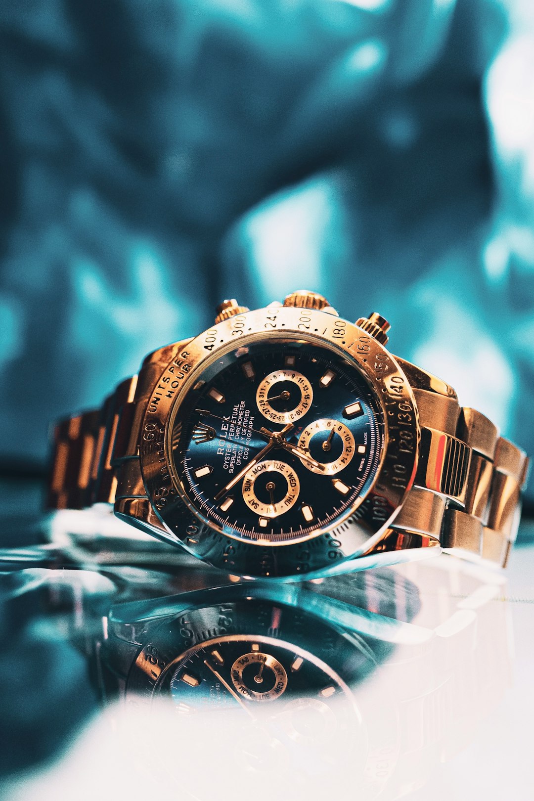 silver-and-gold-chronograph-watch-jm-xjyx-spi